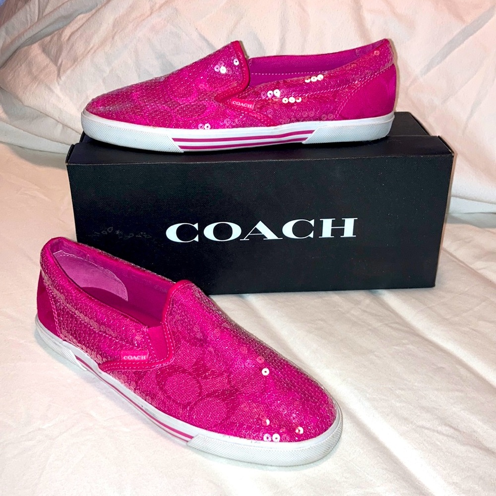 PINK COACH SEQUIN FLATS W/ WITH CLEAR SEQUINS 💕